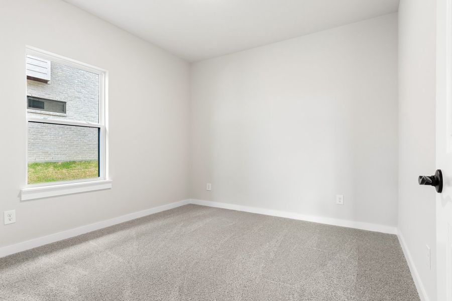 Spacious, unfurnished interior of a new home in Willow Grove, Melissa (Image 42).