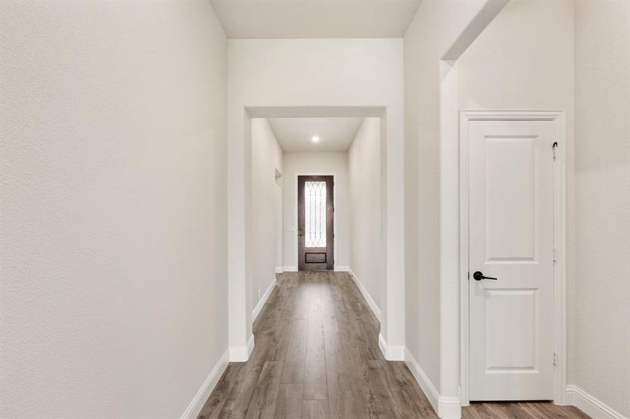 Spacious, unfurnished interior of a new home in Parks at Panchasarp Farms 55-60, Burleson (Image 20).