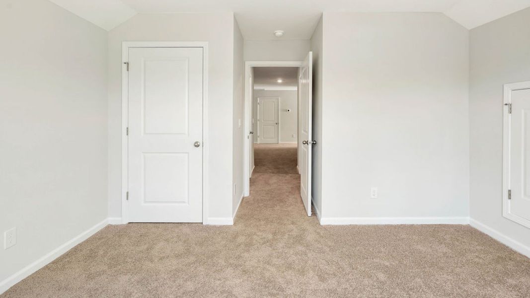 Spacious, unfurnished interior of a new home in Grayson Park, Leland (Image 31).