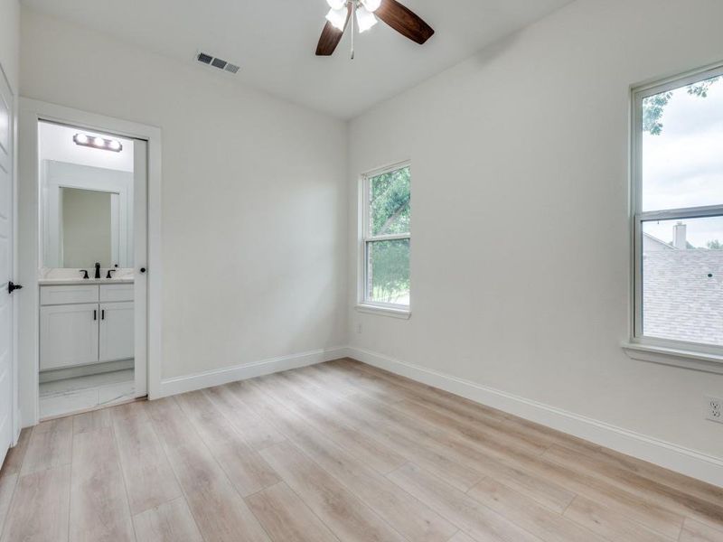 Image 30 of a home in .