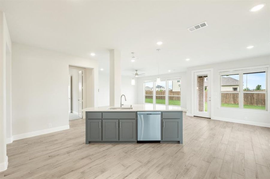 Furnished interior view inside a new home in Ridgepoint, Midlothian (Image 10).