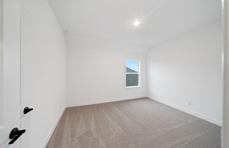 Image 14 of a home in Valencia. Image 14 of a home in Valencia.