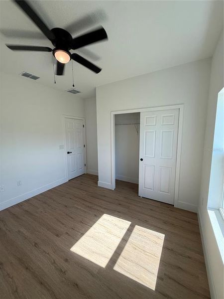 Spacious, unfurnished interior of a new home in , Ocala (Image 36).
