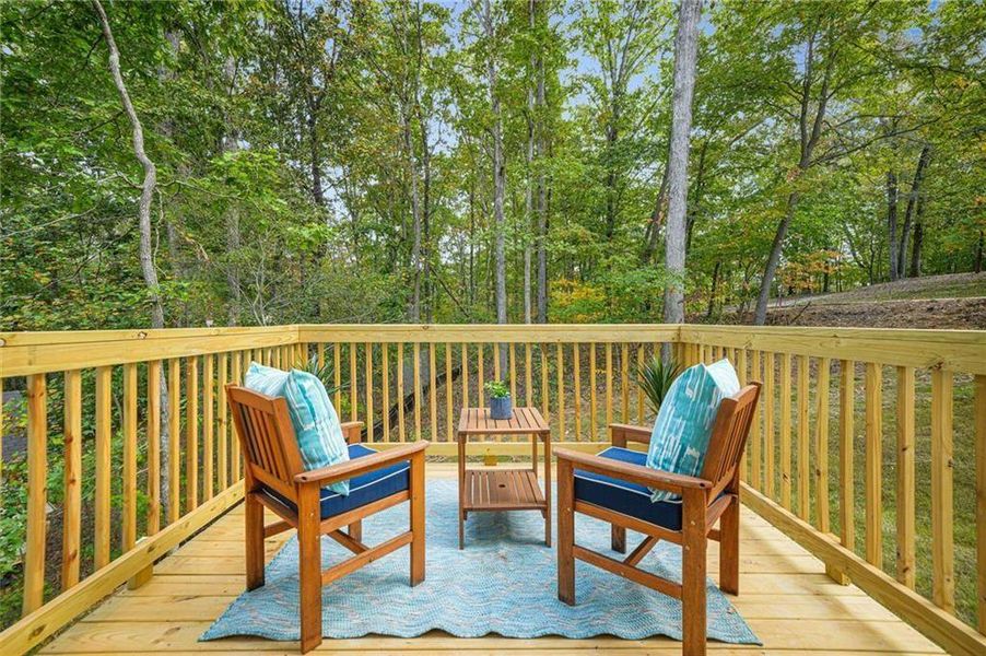 Exterior details and patio area of a home in , Gainesville (Image 3).