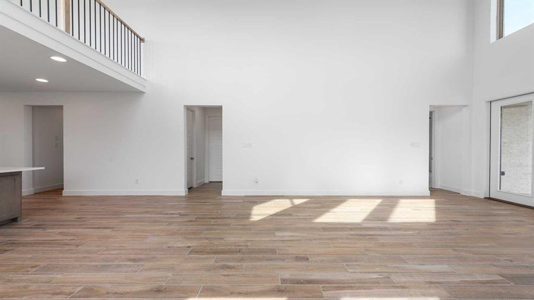 Spacious, unfurnished interior of a new home in Devonshire - Reserve 50', Forney (Image 15). Spacious, unfurnished interior of a new home in Devonshire - Reserve 50', Forney (Image 15).