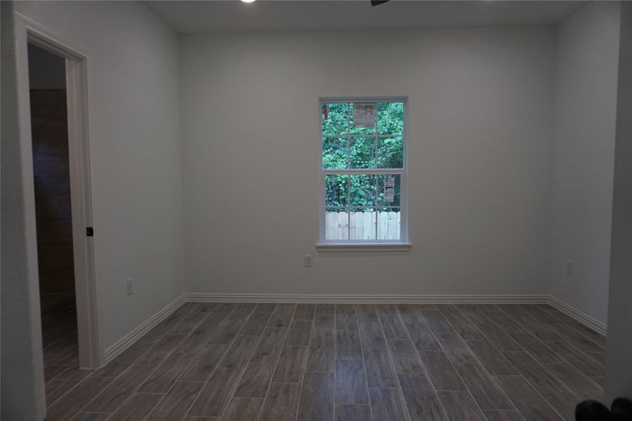 Spacious, unfurnished interior of a new home in , Willis (Image 15).