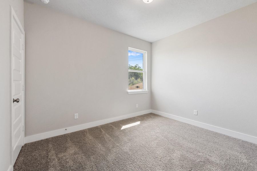 Spacious, unfurnished interior of a new home in , Brenham (Image 20).