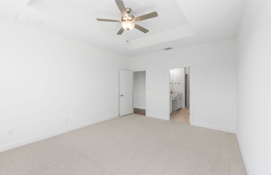 Spacious, unfurnished interior of a new home in Saddleback at Santa Rita Ranch, Liberty Hill (Image 46). Spacious, unfurnished interior of a new home in Saddleback at Santa Rita Ranch, Liberty Hill (Image 46).