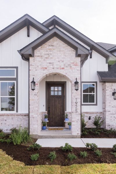 Representative exterior details of a home built from the The Lydia by Reece Homes in Harvest Meadows, Bryan (Image 3).