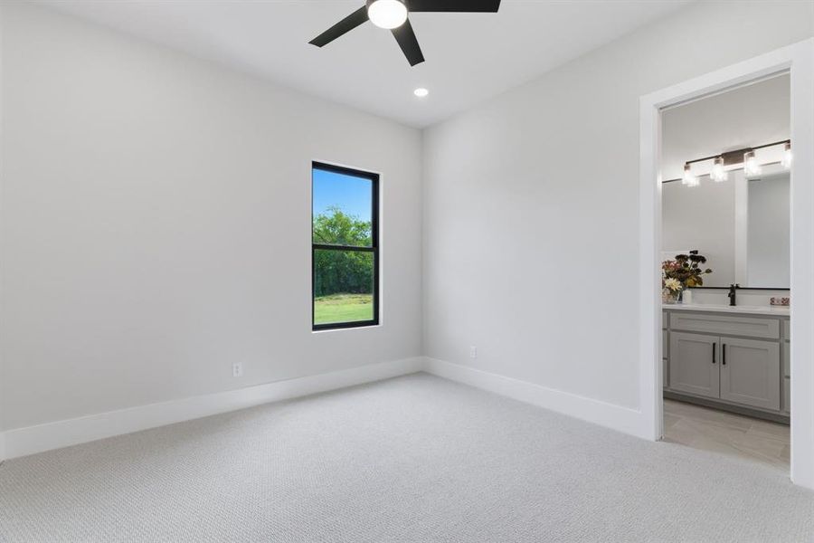 Spacious, unfurnished interior of a new home in , Northlake (Image 35).