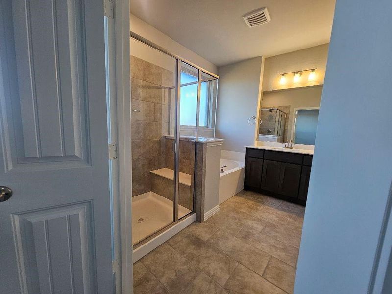 Furnished interior view inside a new home in Aero Vista, Caddo Mills (Image 8). Furnished interior view inside a new home in Aero Vista, Caddo Mills (Image 8).