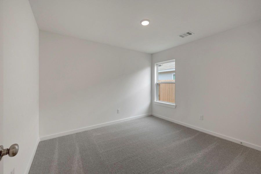 Spacious, unfurnished interior of a new home in Indian Springs, Crosby (Image 26).
