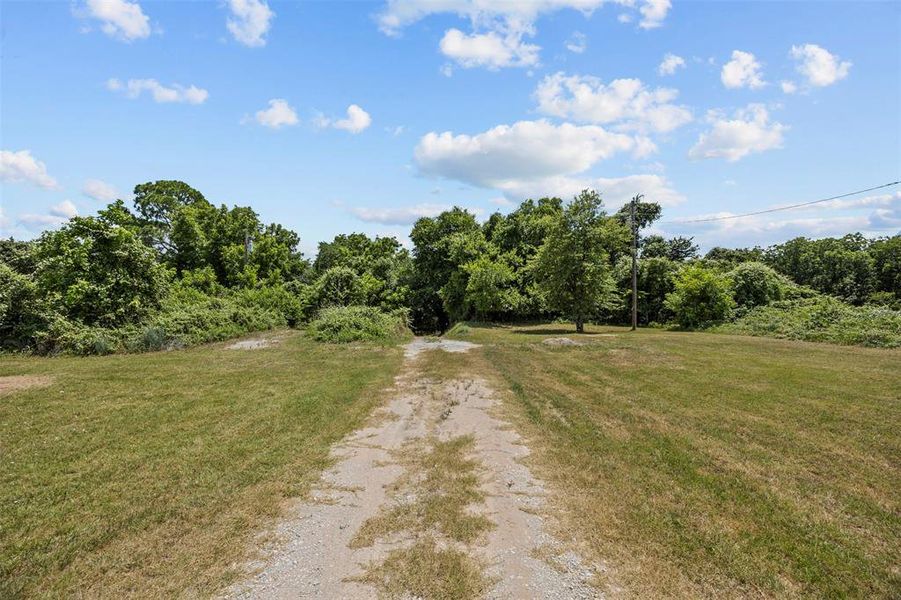 Image 18 of a home in . Image 18 of a home in .