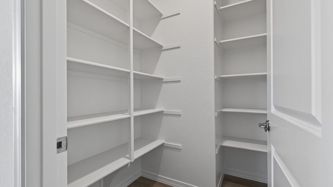 Spacious, unfurnished interior of a new home in The Ridge at Sienna Hills, Buckeye (Image 17).