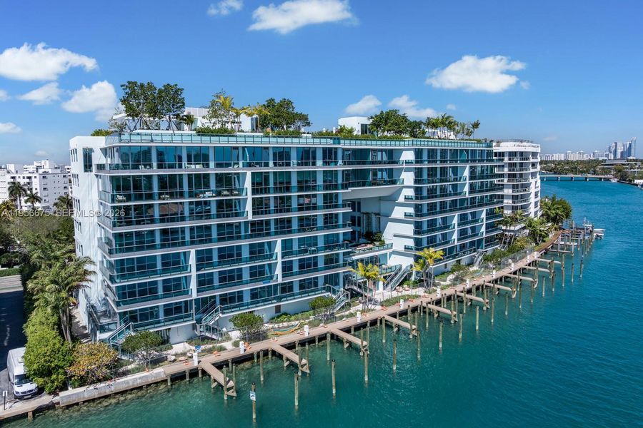 Condo located in Bay Harbor Islands, FL showcasing its design and architecture (Image 5).
