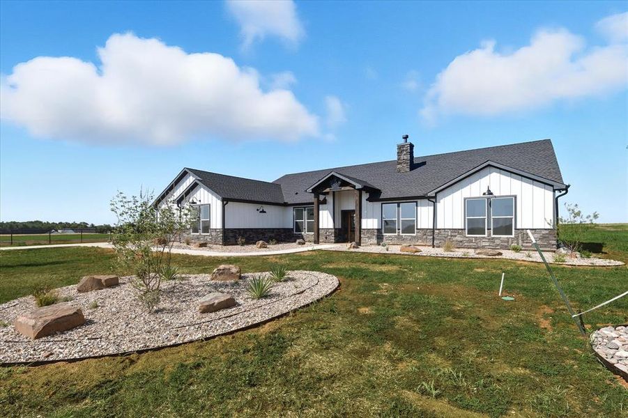 Front exterior of a new home in , Whitesboro, TX, highlighting curb appeal (Image 21). Front exterior of a new home in , Whitesboro, TX, highlighting curb appeal (Image 21).