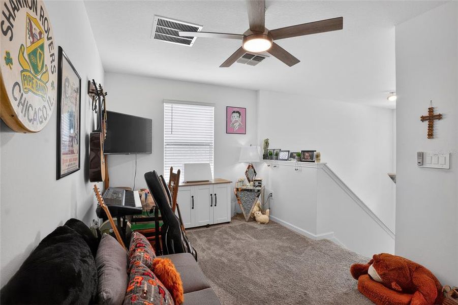 Furnished interior view inside a new home in , Lake Wales (Image 12).