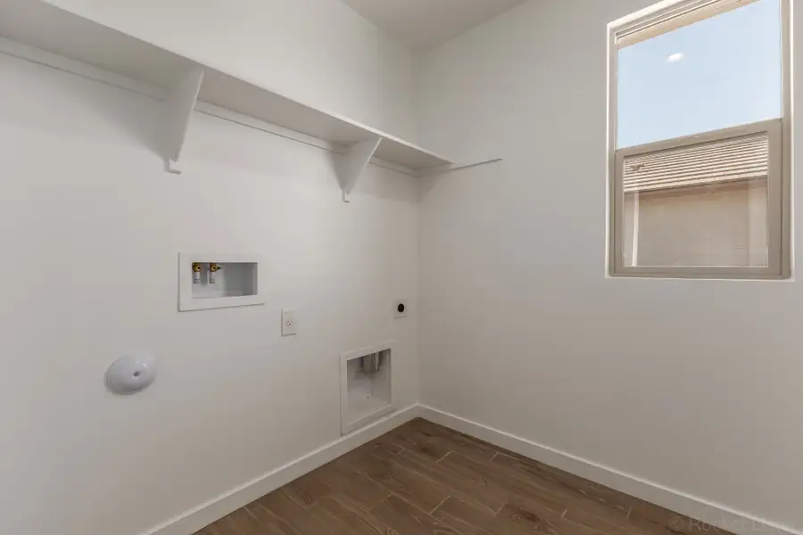 Spacious, unfurnished interior of a new home in Elara at Moonlight, Maricopa (Image 6). Spacious, unfurnished interior of a new home in Elara at Moonlight, Maricopa (Image 6).