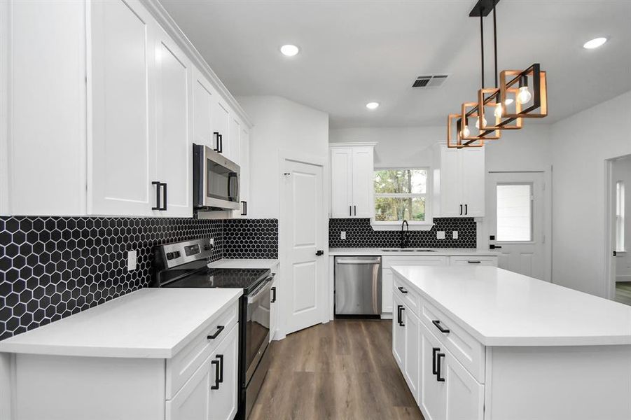 Beautiful white quartz countertops...