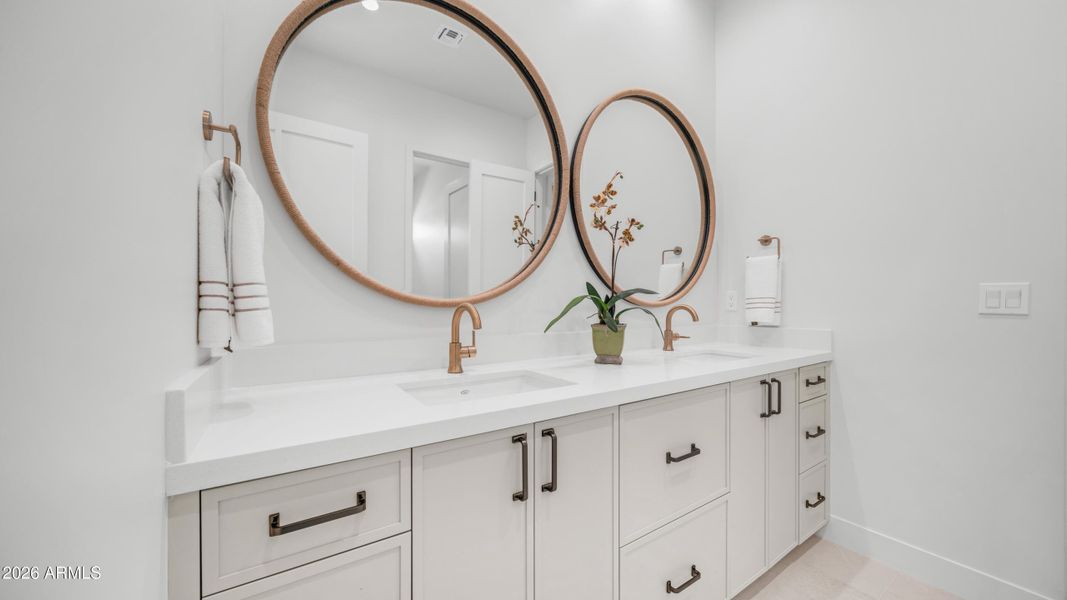 Lot 2 (41) - Copy Lot 2 (41) - Copy