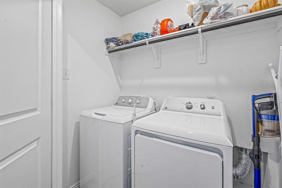 Furnished interior view inside a new home in South Oak Grove: Cottage Collection, Fort Worth (Image 22). Furnished interior view inside a new home in South Oak Grove: Cottage Collection, Fort Worth (Image 22).