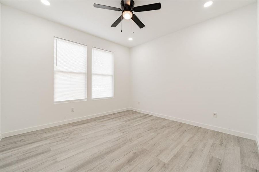 Spacious, unfurnished interior of a new home in , Dallas (Image 33).