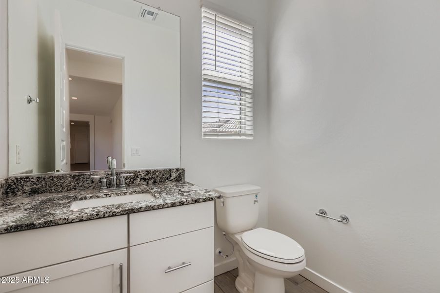 Powder Room Powder Room