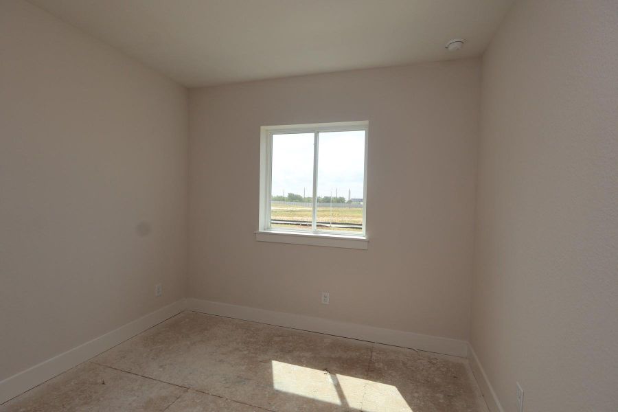 Spacious, unfurnished interior of a new home in Jubilee - Cottages Row Collection, Hockley (Image 4).
