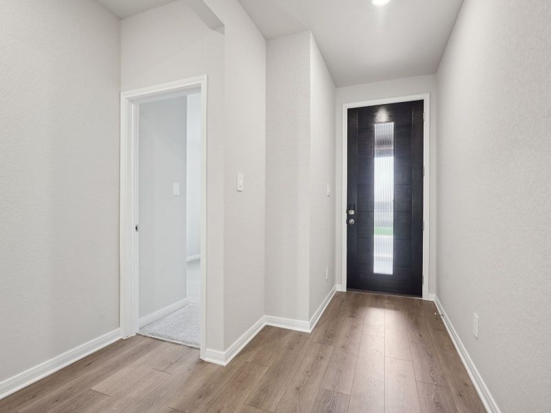 Entry of the Briscoe floorplan at a Meritage Homes community. Entry of the Briscoe floorplan at a Meritage Homes community.