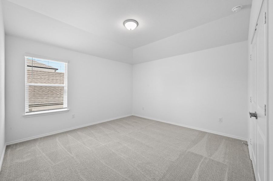 Spacious, unfurnished interior of a new home in Creekside at Estancia, Austin (Image 13).