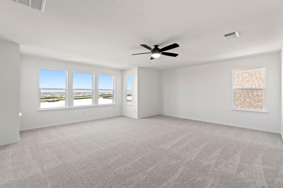 Spacious, unfurnished interior of a new home in Salerno - Classic Collection, Round Rock (Image 15). Spacious, unfurnished interior of a new home in Salerno - Classic Collection, Round Rock (Image 15).