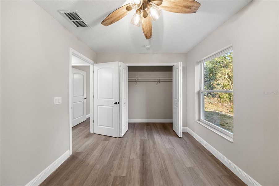 Spacious, unfurnished interior of a new home in , Williston (Image 26).