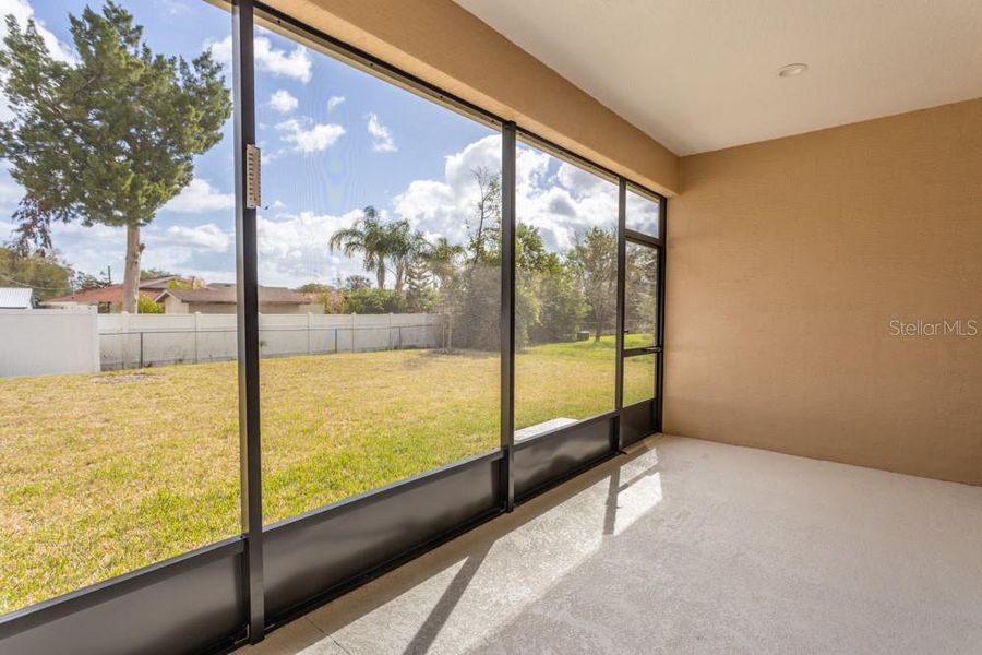 Exterior details and patio area of a home in , Palm Coast (Image 4).