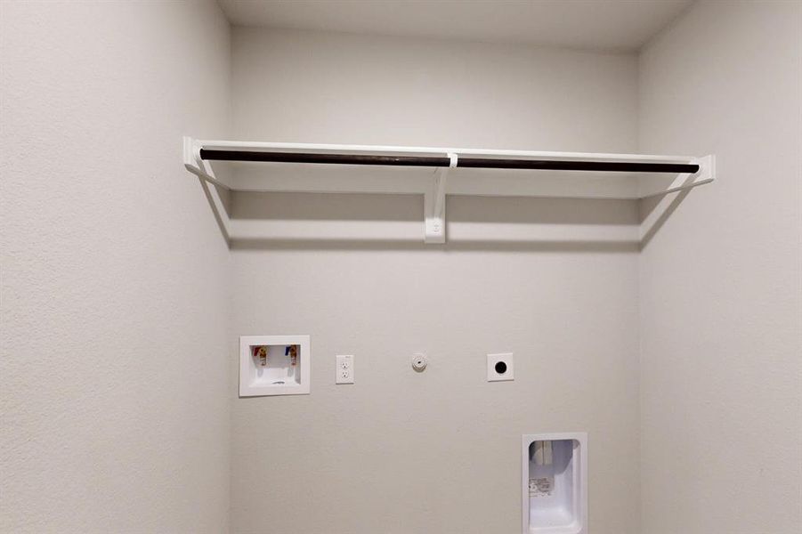 Spacious, unfurnished interior of a new home in Kings Way, Denton (Image 14). Spacious, unfurnished interior of a new home in Kings Way, Denton (Image 14).