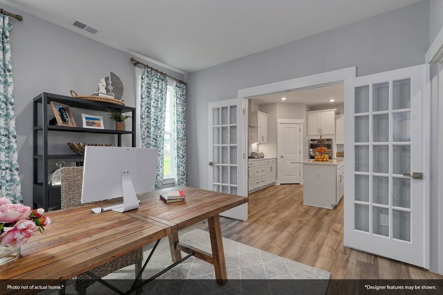 Furnished interior view inside a new home in Arcadia, Myrtle Beach (Image 18).