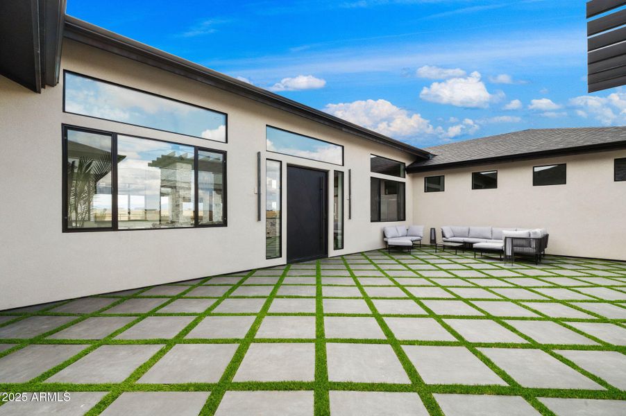 10-Front Courtyard 10-Front Courtyard