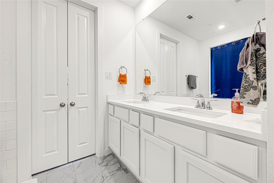 Furnished interior view inside a new home in Riceland, Mont Belvieu (Image 15).