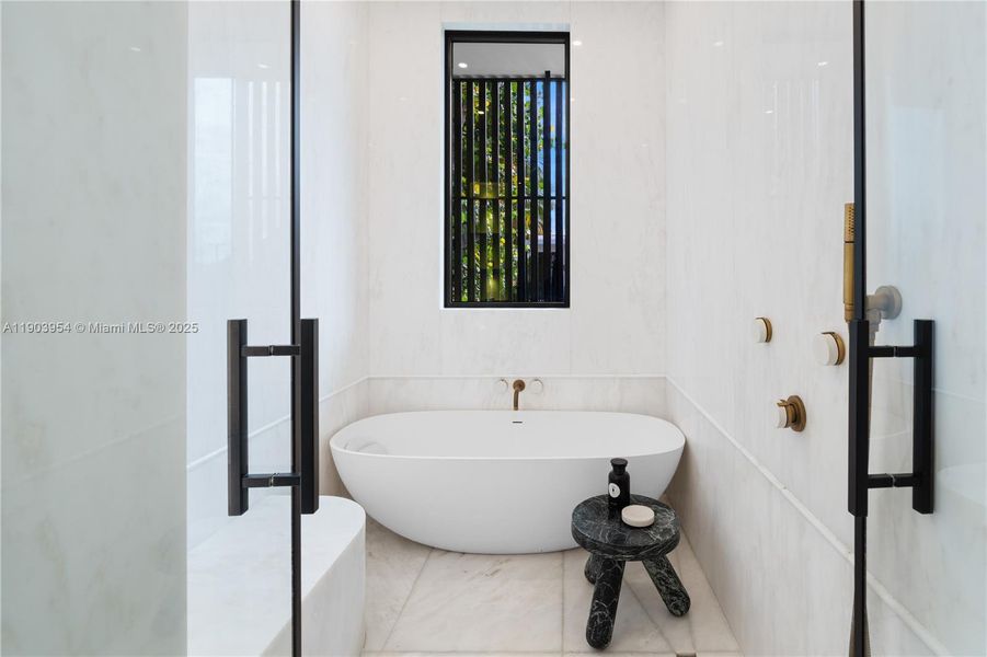 Furnished interior view inside a new home in , Miami Beach (Image 60).