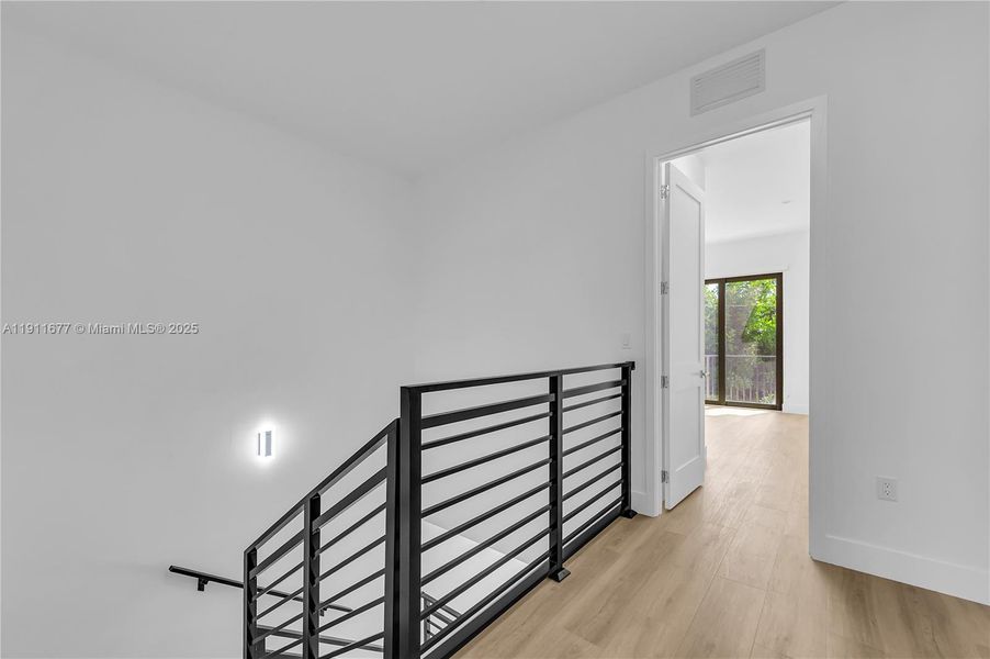 Spacious, unfurnished interior of a new home in , Fort Lauderdale (Image 22). Spacious, unfurnished interior of a new home in , Fort Lauderdale (Image 22).