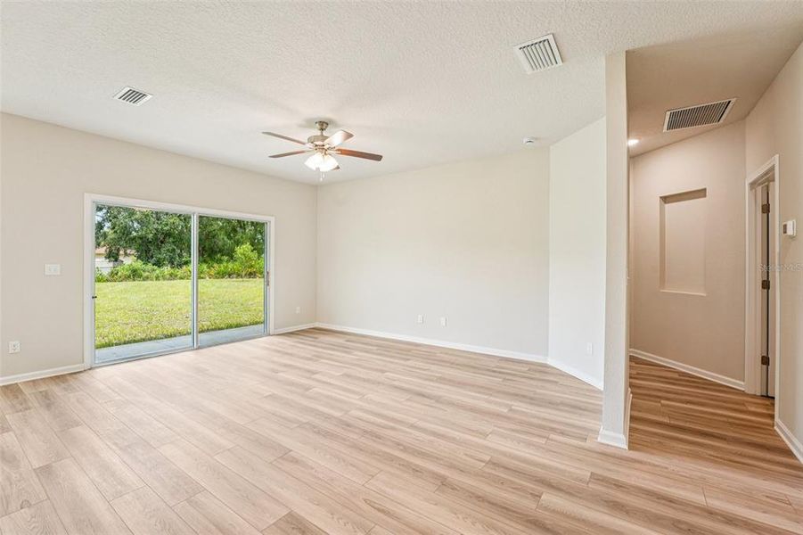 Spacious, unfurnished interior of a new home in , Palm Coast (Image 22).