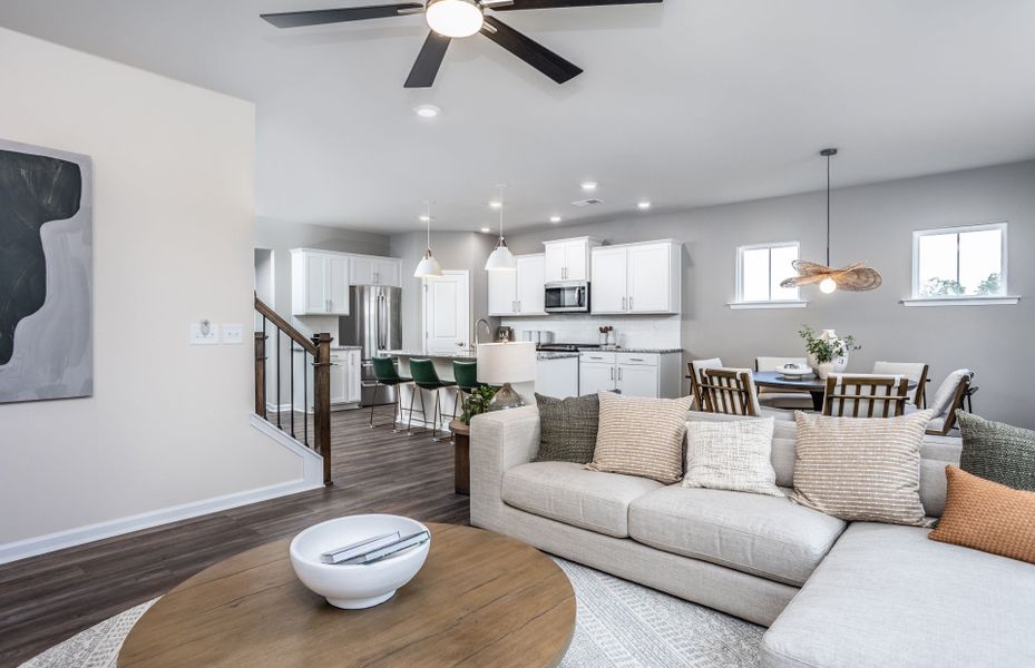 Representative furnished interior of a home built from the Hampton by Pulte Homes in Wimberly, Willow Spring (Image 8).