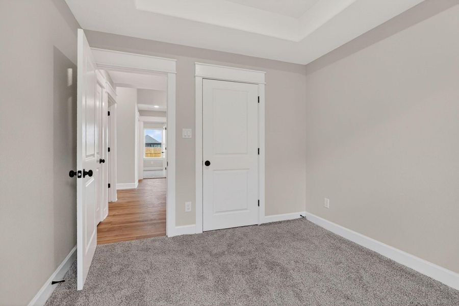 Spacious, unfurnished interior of a new home in , Snook (Image 27).