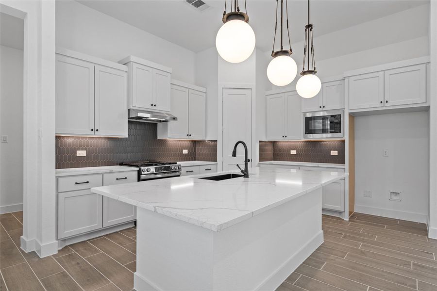 Furnished interior view inside a new home in Riceland, Mont Belvieu (Image 11).