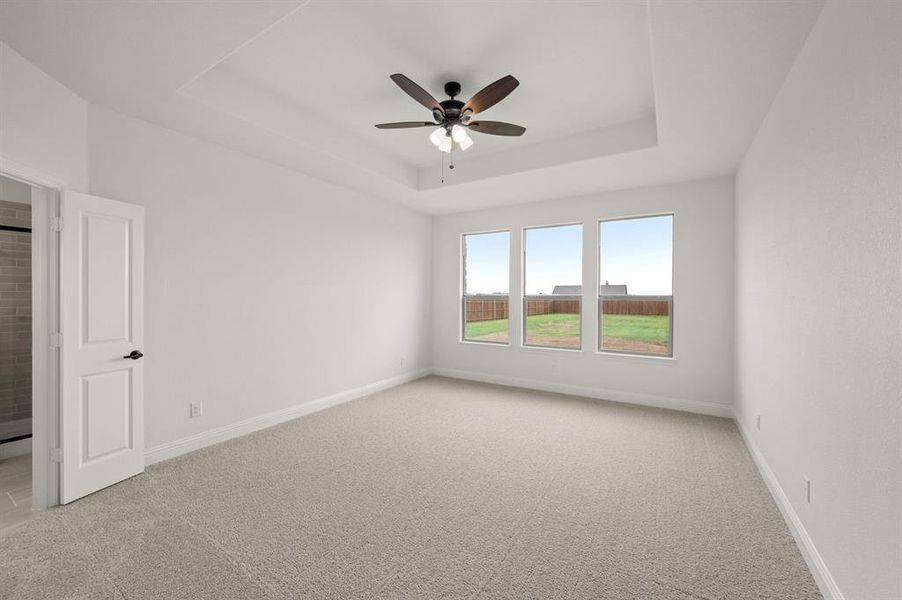 Spacious, unfurnished interior of a new home in Coyote Crossing, Godley (Image 21).