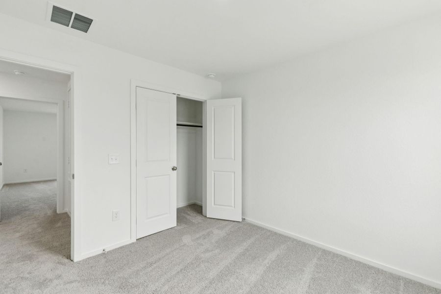 Spacious, unfurnished interior of a new home in Windcress, Baytown (Image 28).