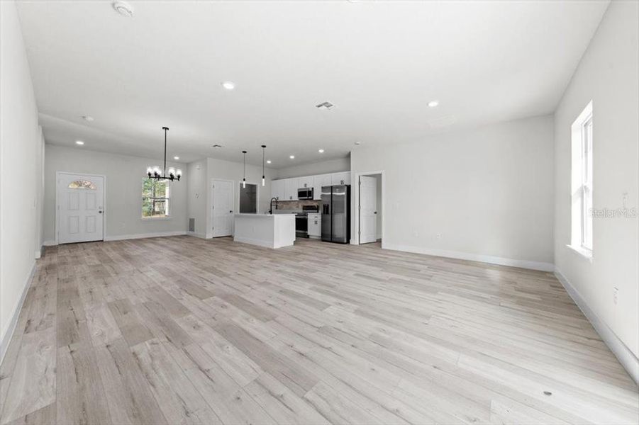 Spacious, unfurnished interior of a new home in , Ocala (Image 41).