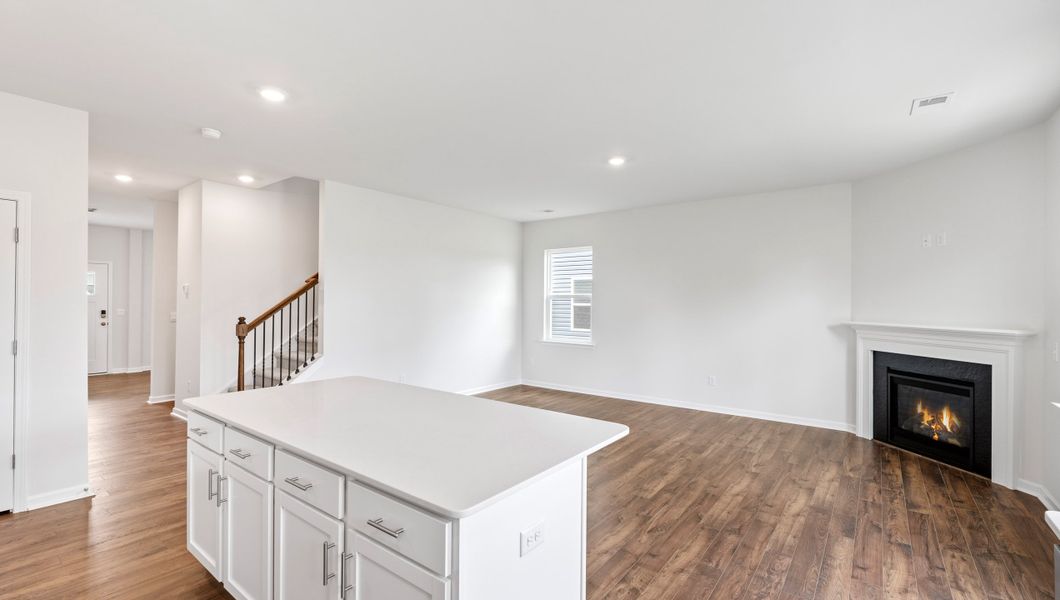 Furnished interior view inside a new home in Hunters Ridge, Woodruff (Image 8).