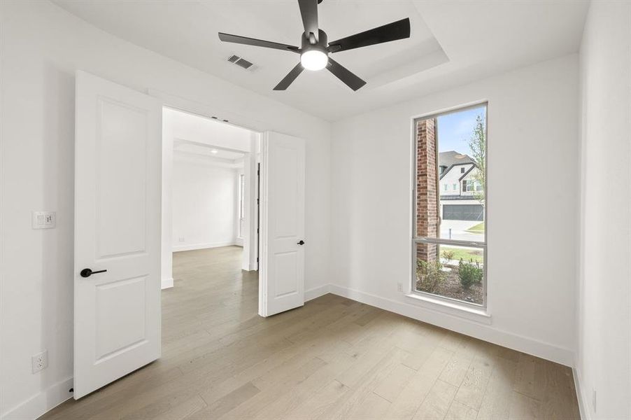 Spacious, unfurnished interior of a new home in La Frontera, Fort Worth (Image 20).