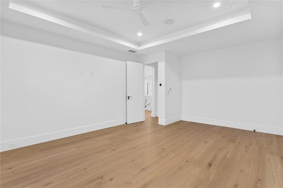 Spacious, unfurnished interior of a new home in , Sugar Hill (Image 88).