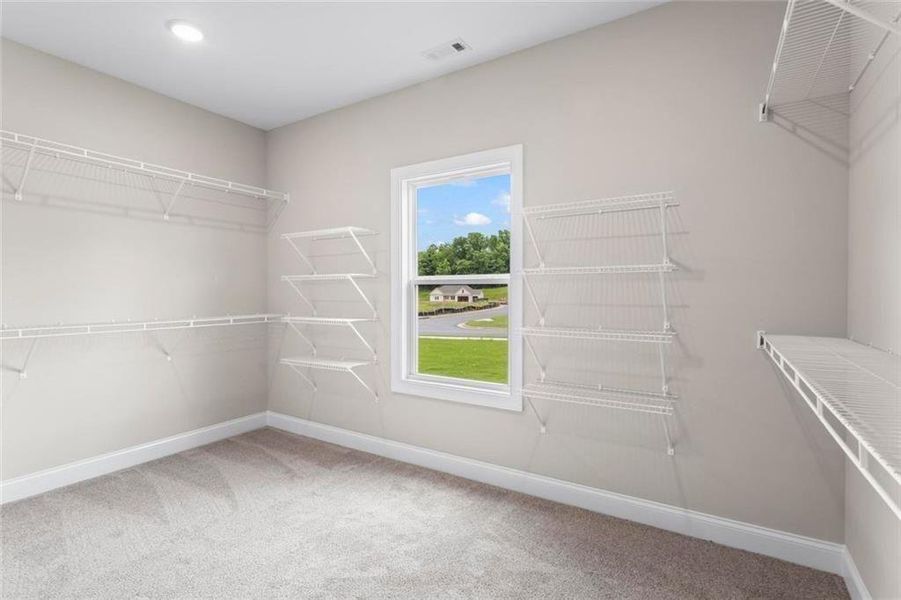 Spacious, unfurnished interior of a new home in , Dallas (Image 26).